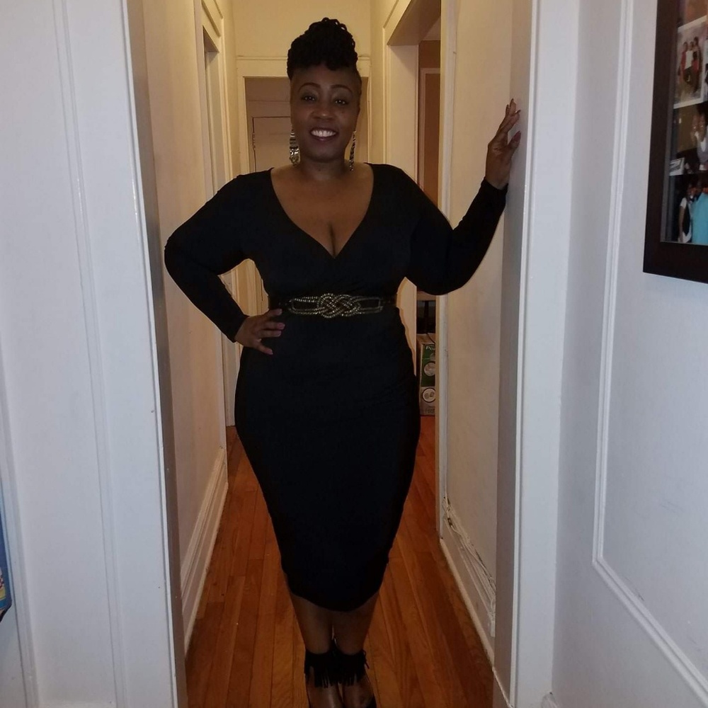 Dress with belt
